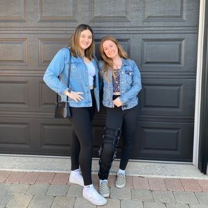 Meet your Posher, Payton and Maya